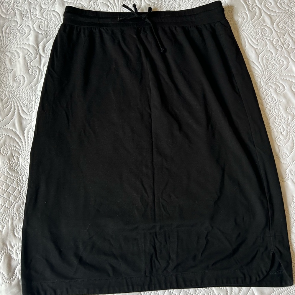 Black athletic skirt